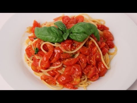 Spaghetti with Fresh Cherry Tomato Marinara Recipe - Laura Vitale - Laura in the Kitchen Episode 411