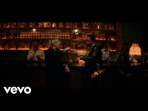 Romeo Santos, Christian Nodal - Me Extraño (Official Video)