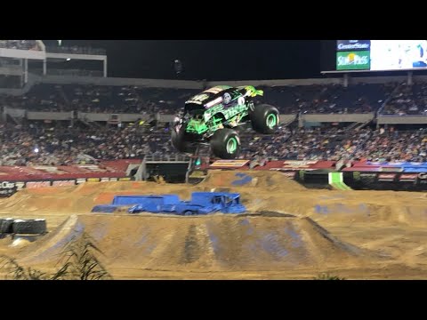 Monster Jam World Finals 20 XX Grave Digger (Adam Anderson) Freestyle Orlando Florida 2019 05/11/19