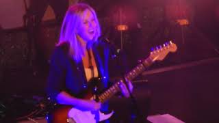 Liz Phair live "6'1" @ Theater at Ace Hotel Los Angeles Sept. 21, 2018
