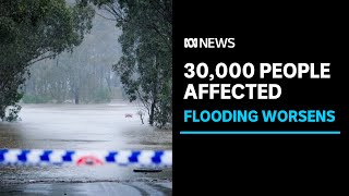 NSW SES deals with 3,900 calls for help as wild weather, flooding hit Sydney | ABC News