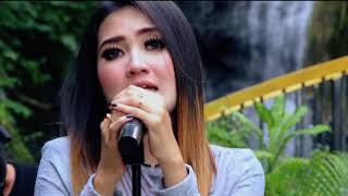 Download lagu Nella Kharisma - Aku Cah Kerjo feat PENDHOZA mp3