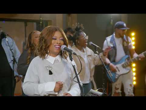 Maurette Brown Clark - I Just Wanna Praise You (Official Music Video)