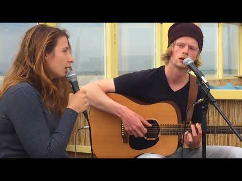 Thumbnail for JELLYFISH IN CONCERT (MiNi) - Jim van der Zee en Veronika by Concert