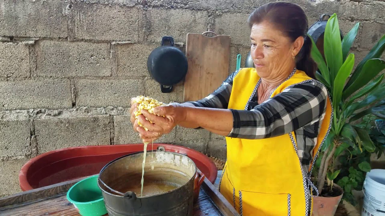 proceso de nixtamal con maiz nuevo