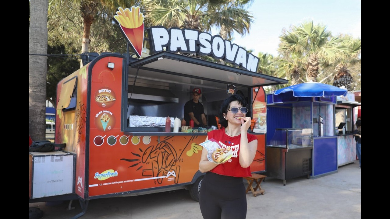 BÜYÜKŞEHİR’İN GASTROKARAVANLARI MERSİN’DE LEZZETİN YENİ ADRESİ OLDU