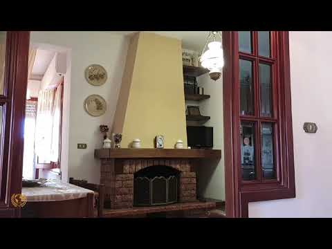 Toscana - Fosdinovo : Casa Panoramica in vendita tra gli ulivi e i vigneti Toscani