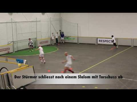 Technisch: Passspiel mit Torabschluss