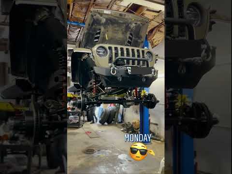 Who else wants a skid plate system like this? 🤘 1/4” THICCC aluminum