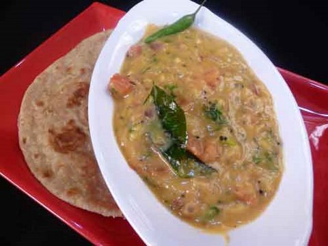 Pitla - Maharastrian Comfort Food / Show Me The Curry