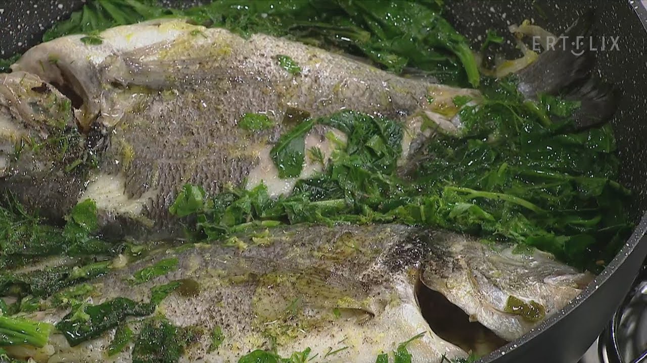 Ψάρι αχνιστό με πουρέ από κολοκάσι Σωτήρας | 20/03/2022 | ΕΡΤ