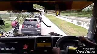 Download lagu Lagu Sedih 'Demi Kowe' versi truk mp3