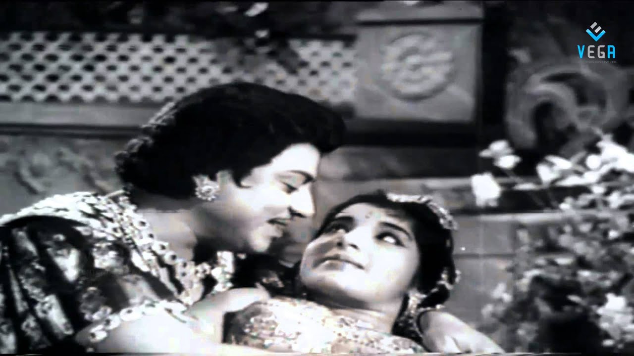 Naan Vantha Pathai Song Lyrics | Mani Magudam | T. M. Soundarajan