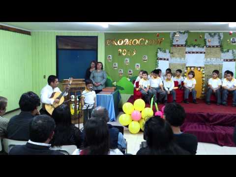 Alün cantando Luchin y el Negro Cirilo