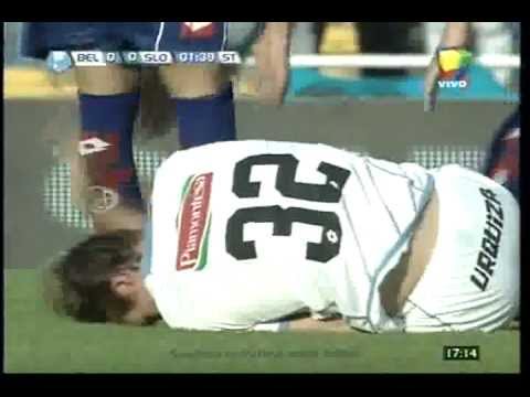 Expulsión de Augusto Álvarez por falta sobre Esteban González Torneo Inicial