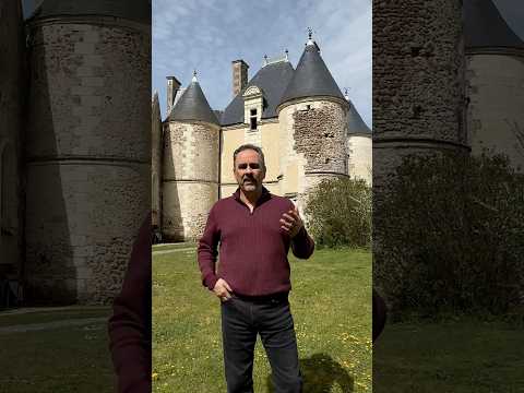 Castle vs Château: What's the Real Difference?