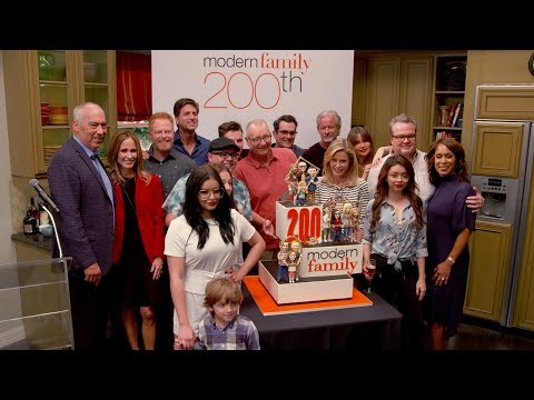 'Modern Family' Episode 200 Interview