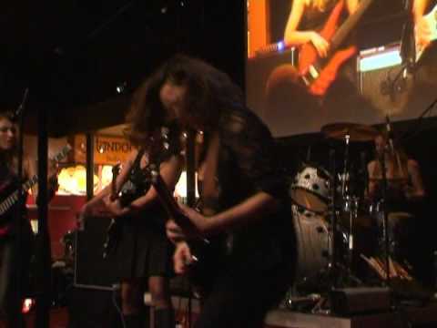 Daisy Ultra - live - Rock n Roll Gypsy, tollwood festival munich 2008