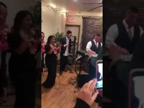 Koob Moua and Tsab Mim Xyooj Luag Ntxhi Tos Leej Twg