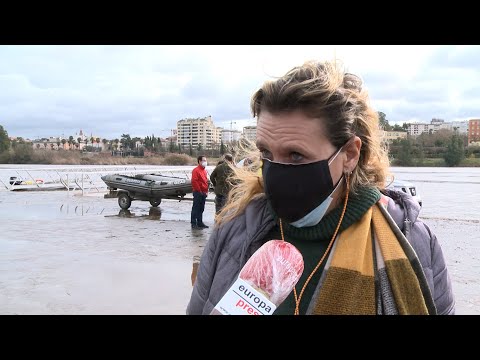 Tres fallecidos en el Guadiana cuando retiraban camalote