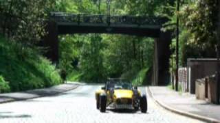 preview picture of video 'Caterham Driving Day Out in Yorkshire'
