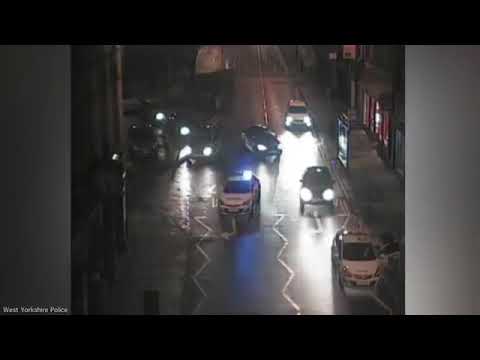 []2021[]CCTV UK English Lads from Halton Moor in Leeds point gun at police in Leeds city centre