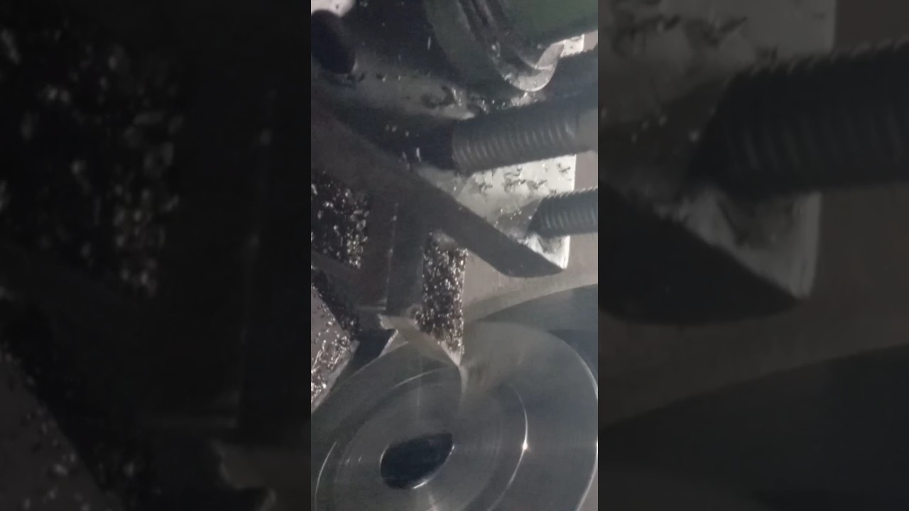 CNC job work face kar raha hai CNC lathe machine operator #shorts #youtube #viral #vlog #tikto #cnc