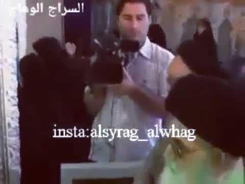 ⁣زيارة المرجع الراحل السيد محمد صادق الروحاني لشباك الامام الحسين قبل نقله للعراق
