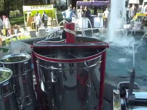 Пчеларска изложба на Ташмајдану, Београд 2015