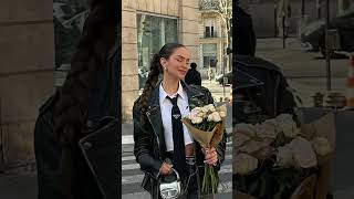 This is what I mean when I say “takes pictures of me” ???