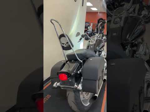 FXSTC 2009 Softail® Custom
