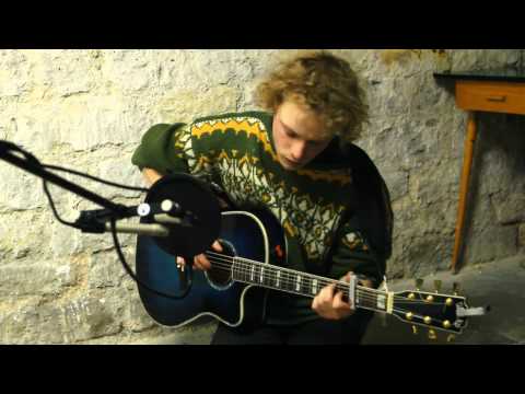 Moddi - Stuck in the waltz (Froggy's Session)