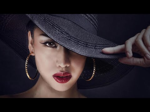 Flowers - Femme Fatal (Own Composition by Mike D.)