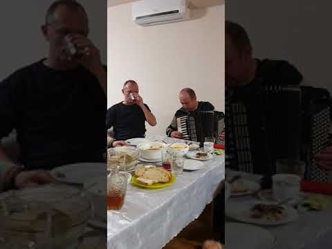 Bebe Dragomir-La  givan și o doină cu maestrul Petrică Moise!