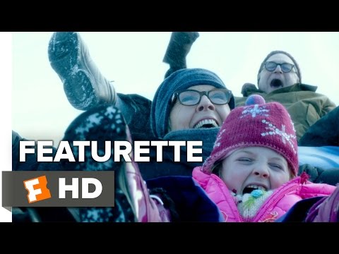Love the Coopers (Featurette 'Directing the Coopers')