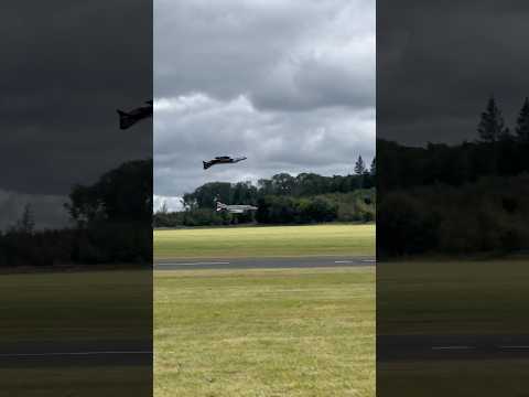 GIANT CARF F-4 Phantoms mirror flyby #jetpower #carfmodels #rcplanes #turbine