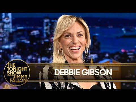 Debbie Gibson Shows Jimmy How She Made Music With a Keyboard in the ‘80s | The Tonight Show