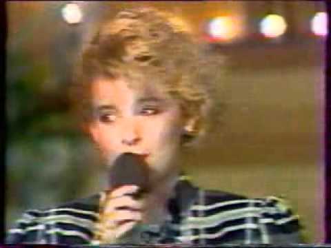 IVETA BARTOŠOVÁ-DVA ROKY PRÁZDNIN