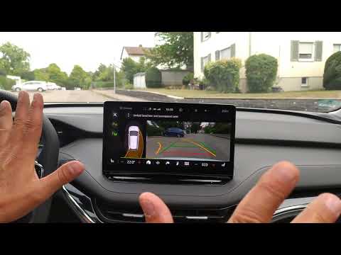 Skoda Enyaq IV80 - Parking Assistant / Perpendicular Parking !!