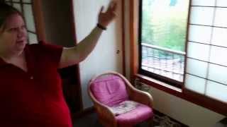 preview picture of video 'Our room in the hot springs hotel in Hakone, Japan'