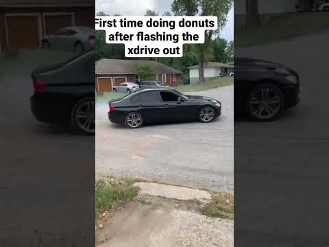 This stock 328i slides like 🧈    😮‍💨🔥😮‍💨🔥😮‍💨🔥#xdelete #bmw #cars #drift #viral