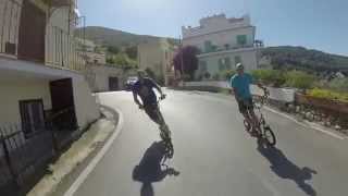 preview picture of video 'Riding San Felice Circeo discesa e tricks con Monopattino Yedoo City'