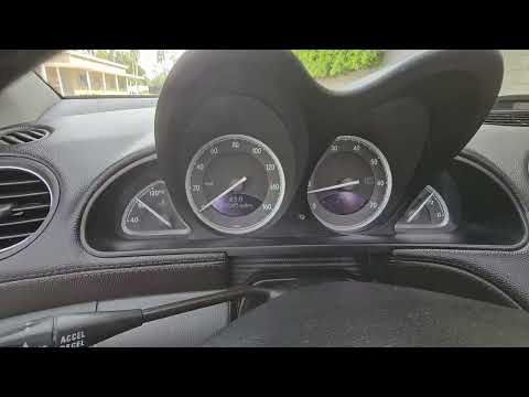 2004 Mercedes-Benz SL-Class (CC-2056118) for sale in Woodland Hills, California