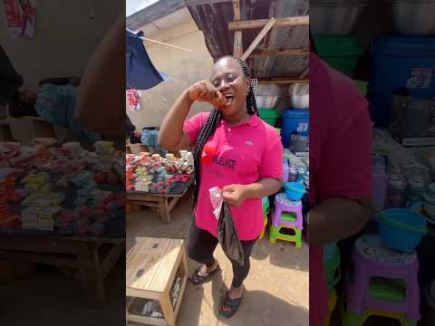 Trying Ghanaian Streetfood in Sunyani, Ghana❤️🇬🇭#ghana#foodie#streetfood#ghanaian#ghanaianfood