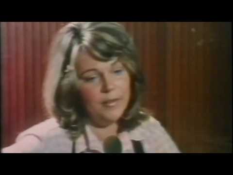 Tineke de Nooij vertelt over haar start als deejay bij zeezender Radio Veronica