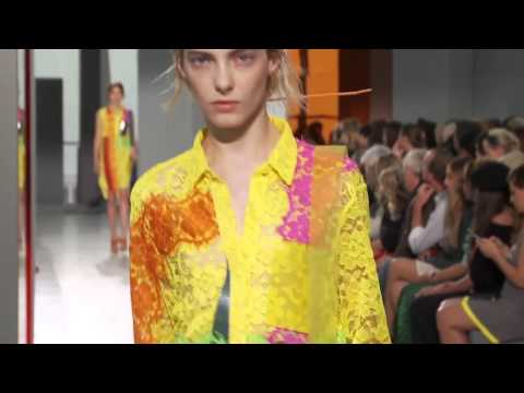 download lagu mp3 mp4 Christopher Kane Pre Fall 2014, download lagu Christopher Kane Pre Fall 2014 gratis, unduh video klip Christopher Kane Pre Fall 2014
