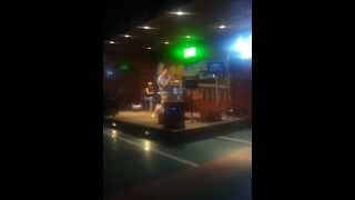 preview picture of video 'Me Singing Night Moves at Bubba Brew's in Tennessee!!'