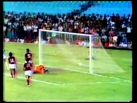 FLAMENGO 1X3 SANTA CRUZ - BRASILEIRO 1975