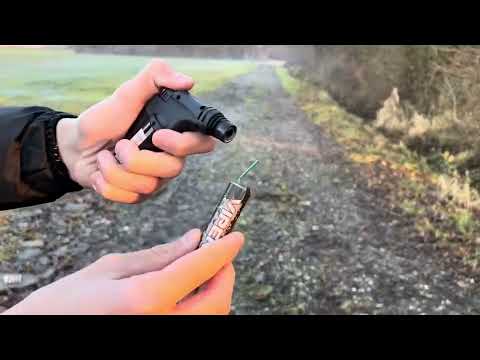 Viper 1 (white) VS Viper 1 (black) Klasek Pyrotehnics