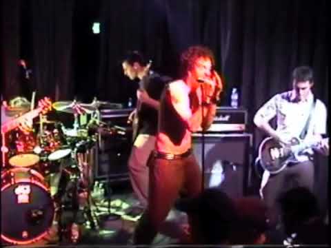 Mad at Gravity - Walk Away - LIVE in Santa Barbara May 22, 2002